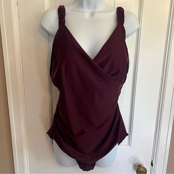 Merona Women's One Piece Swimsuit - Burgundy - Picture 1 of 10